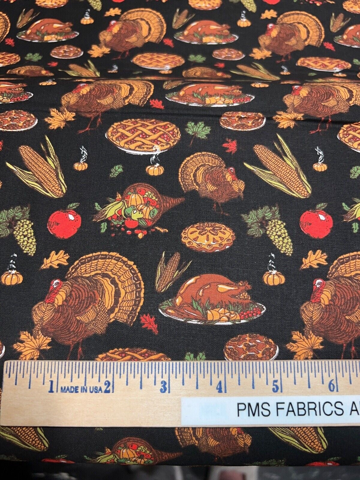 Fall Harvest Thanksgiving Feast Turkey 100% med cotton fabric by the yard Called BLACK - free shio to USA
