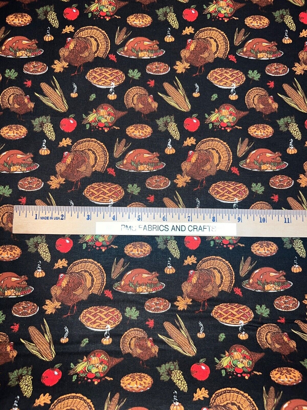 Fall Harvest Thanksgiving Feast Turkey 100% med cotton fabric by the yard Called BLACK - free shio to USA