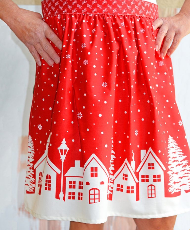 MODA Christmas Village Apron and Hanging towel Kit #3 - 100% med cotton fabric - 2 fabrics and the pattern included - Christmas Holiday (Copy) (Copy)
